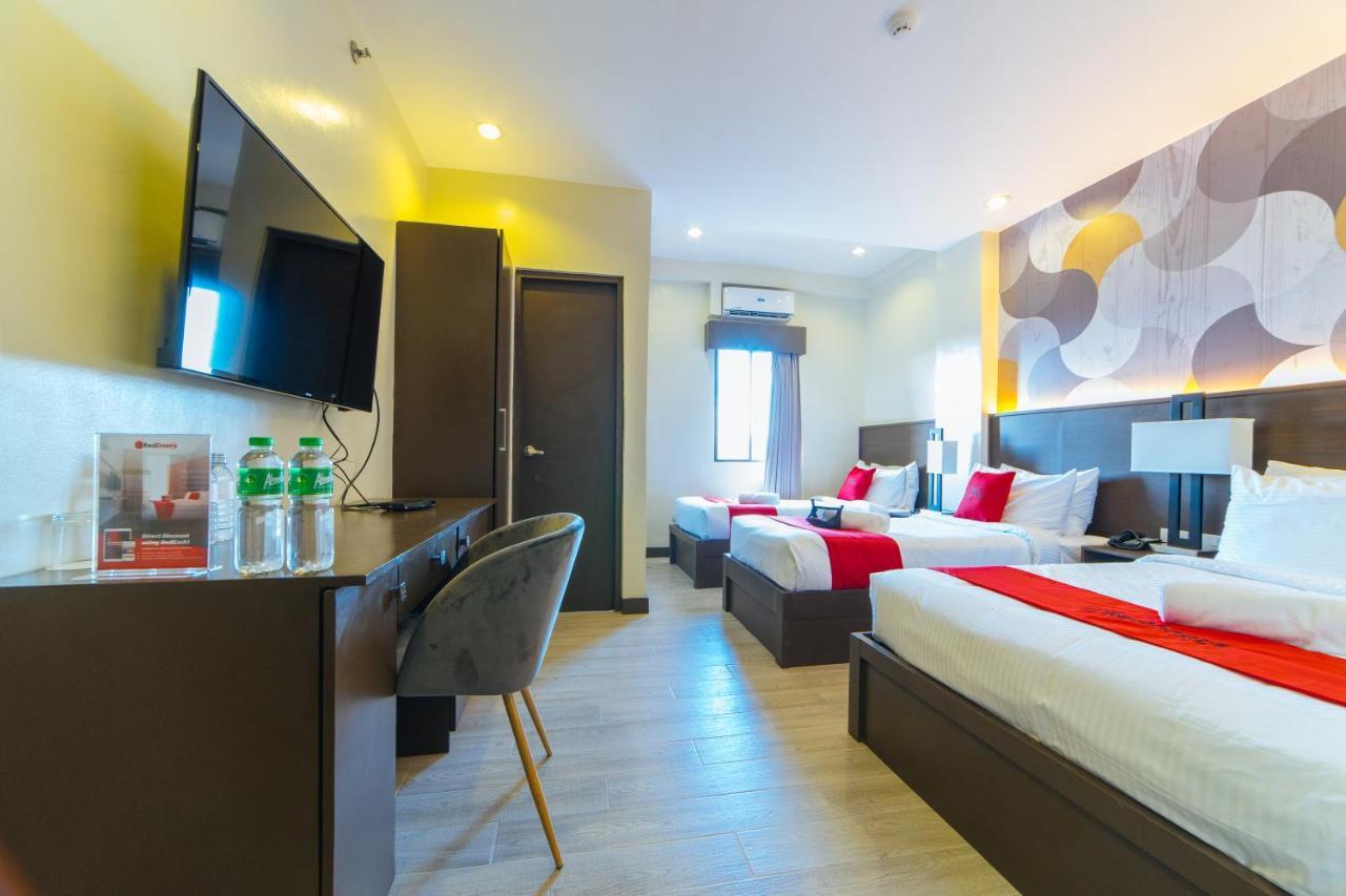 Reddoorz Premium @ Sta Rosa Tagaytay Road Hotel Silang Екстериор снимка