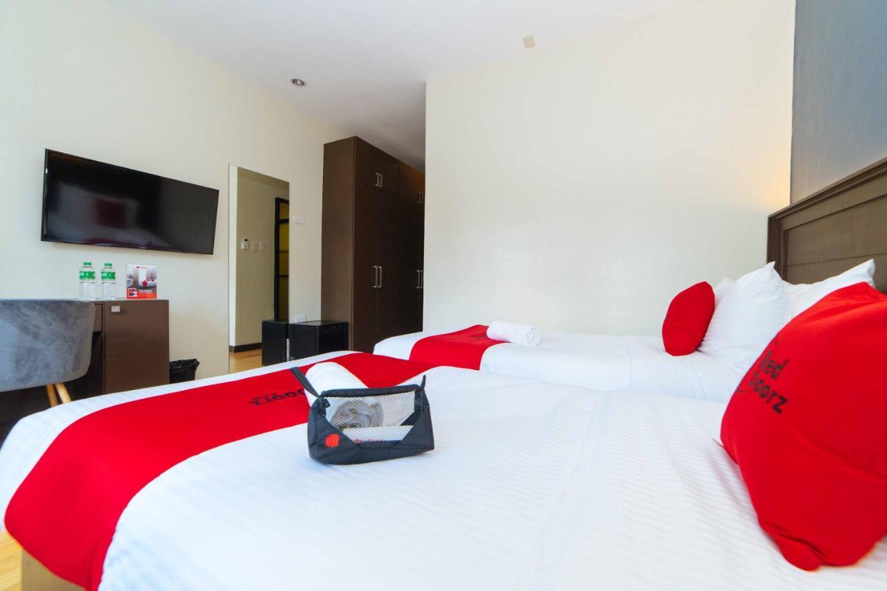 Reddoorz Premium @ Sta Rosa Tagaytay Road Hotel Silang Екстериор снимка