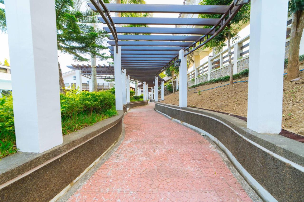 Reddoorz Premium @ Sta Rosa Tagaytay Road Hotel Silang Екстериор снимка