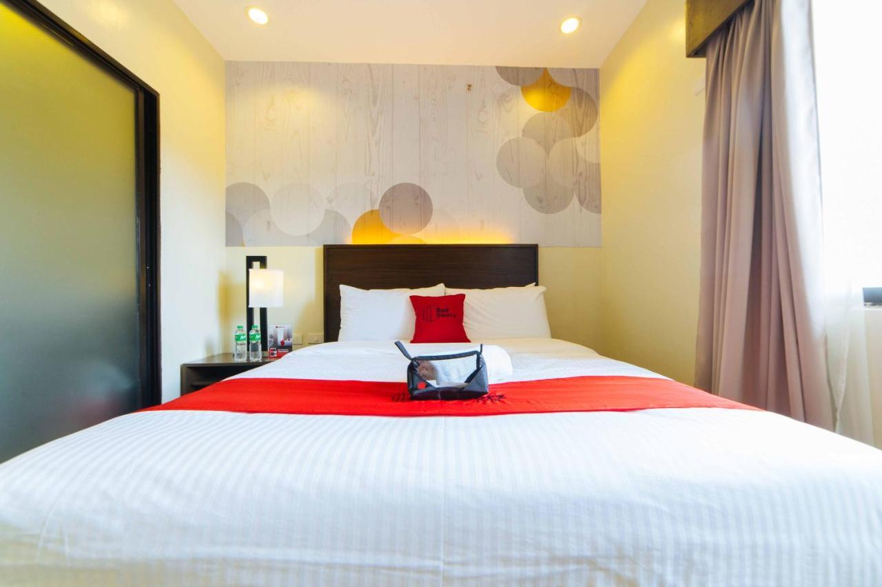 Reddoorz Premium @ Sta Rosa Tagaytay Road Hotel Silang Екстериор снимка