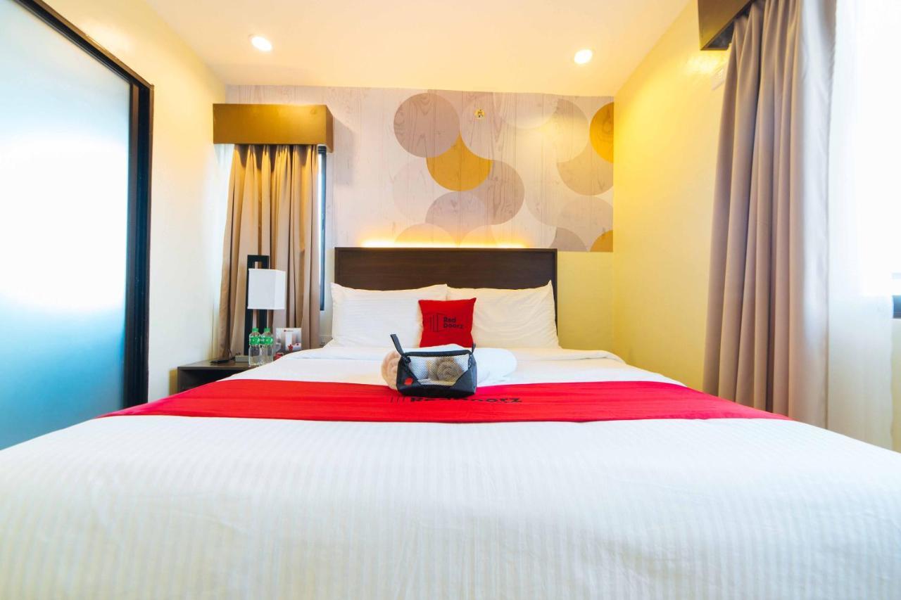 Reddoorz Premium @ Sta Rosa Tagaytay Road Hotel Silang Екстериор снимка
