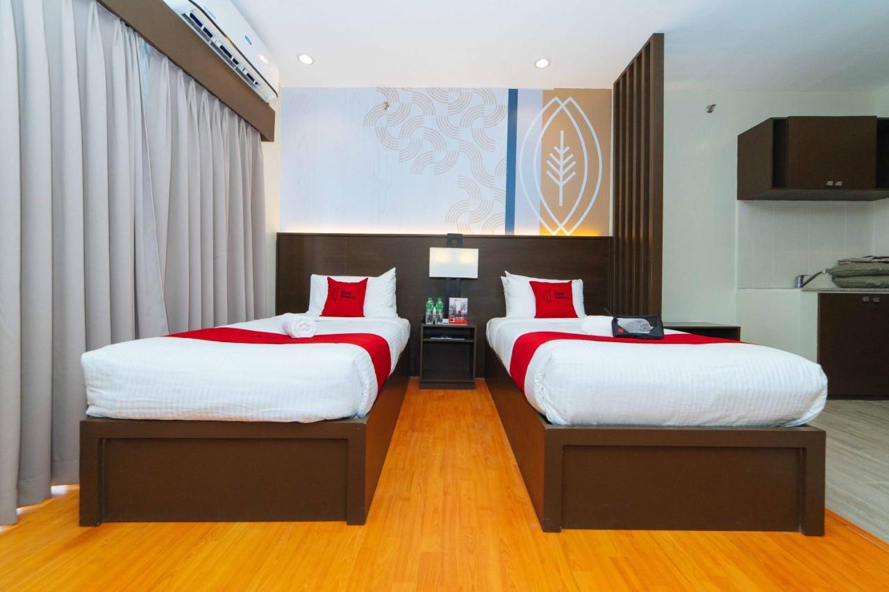 Reddoorz Premium @ Sta Rosa Tagaytay Road Hotel Silang Екстериор снимка