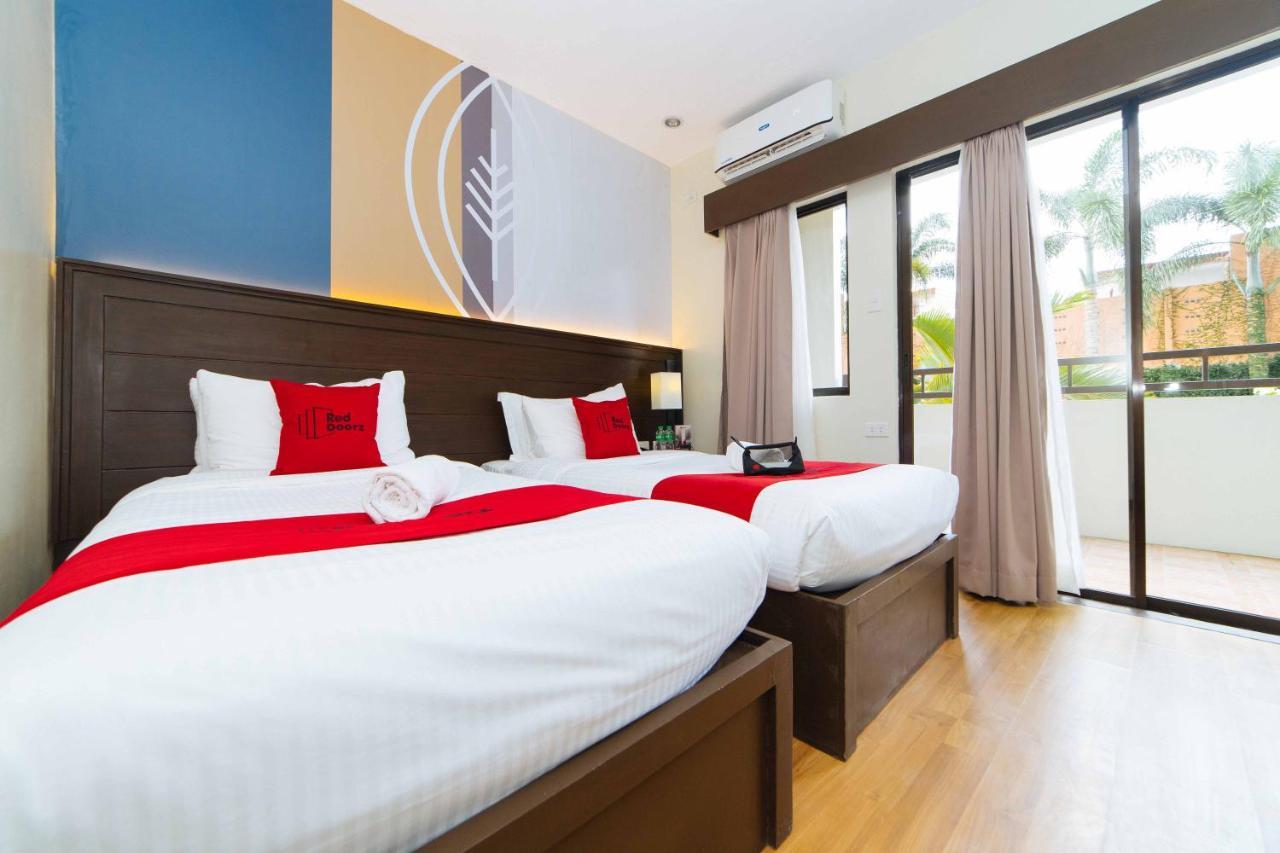 Reddoorz Premium @ Sta Rosa Tagaytay Road Hotel Silang Екстериор снимка