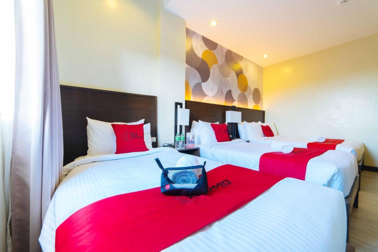 Reddoorz Premium @ Sta Rosa Tagaytay Road Hotel Silang Екстериор снимка