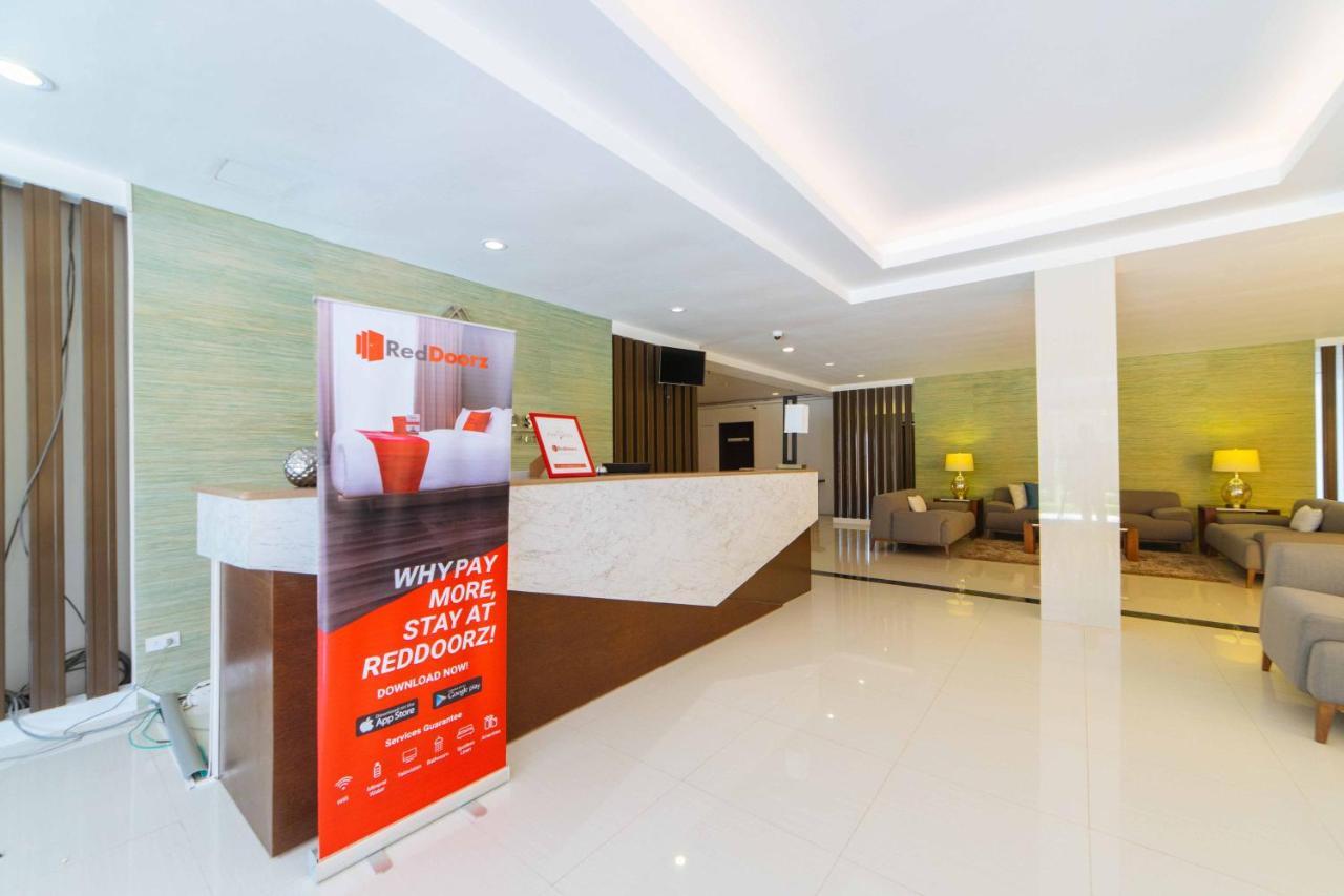 Reddoorz Premium @ Sta Rosa Tagaytay Road Hotel Silang Екстериор снимка