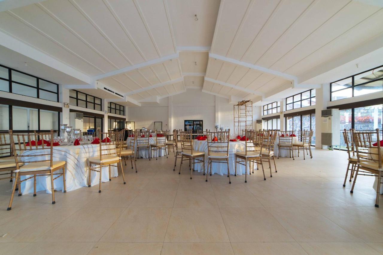 Reddoorz Premium @ Sta Rosa Tagaytay Road Hotel Silang Екстериор снимка