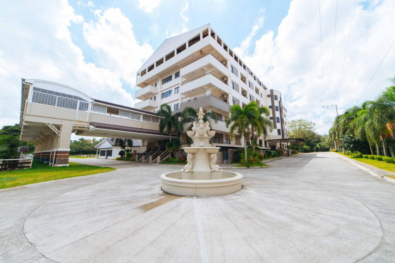 Reddoorz Premium @ Sta Rosa Tagaytay Road Hotel Silang Екстериор снимка