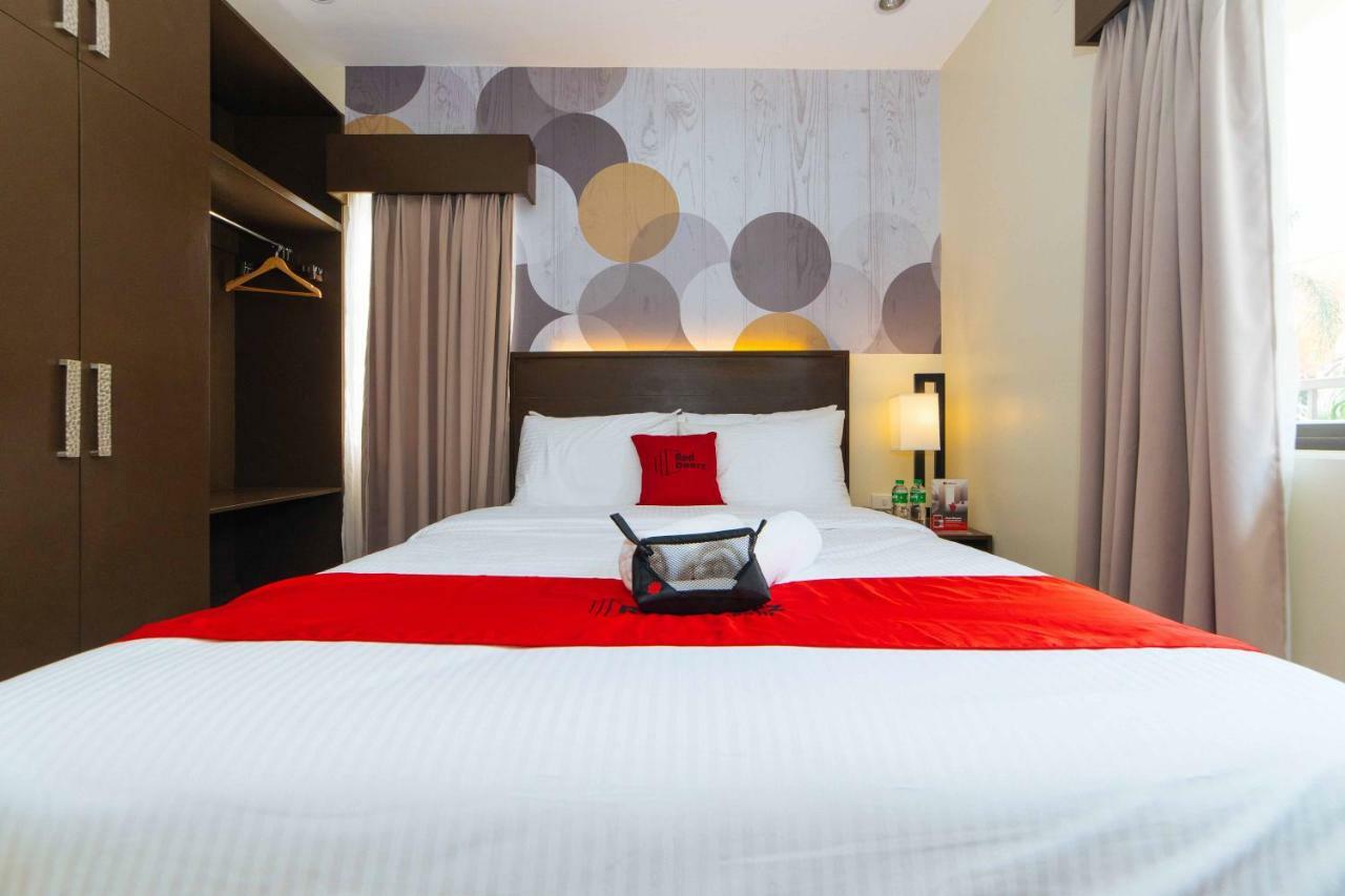 Reddoorz Premium @ Sta Rosa Tagaytay Road Hotel Silang Екстериор снимка