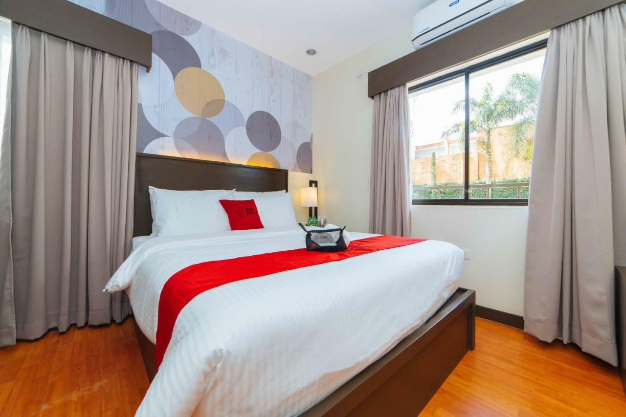 Reddoorz Premium @ Sta Rosa Tagaytay Road Hotel Silang Екстериор снимка
