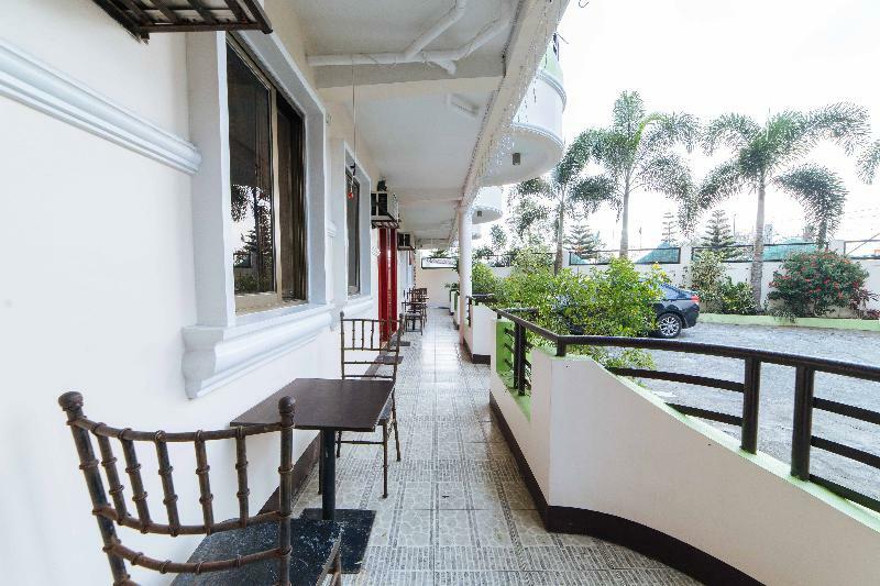 Reddoorz Premium @ Sta Rosa Tagaytay Road Hotel Silang Екстериор снимка