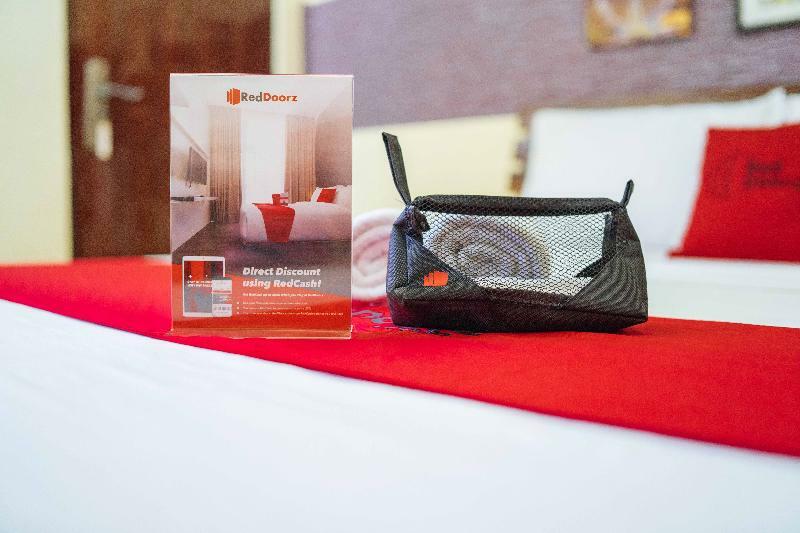 Reddoorz Premium @ Sta Rosa Tagaytay Road Hotel Silang Екстериор снимка